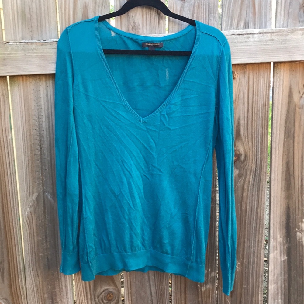 Banana Republic Sweater - L